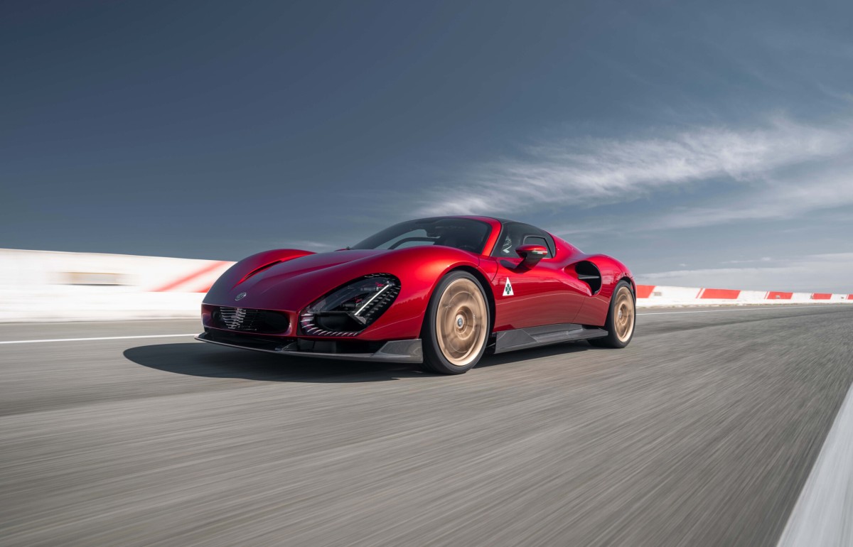 Alfa Romeo 33 Stradale, credit: Alfa Romeo